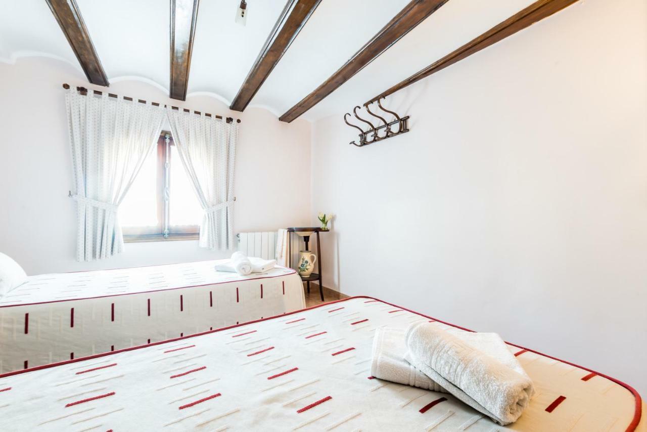 Casa La Carpintera Guest House Royuela Ngoại thất bức ảnh
